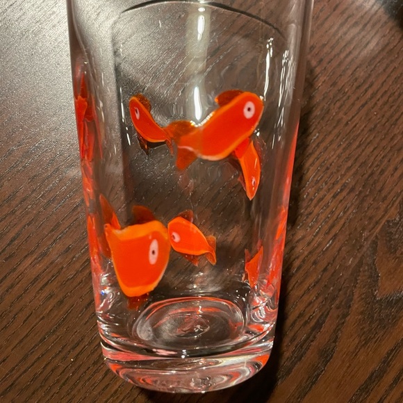 CRATE & BARREL Fused Goldfish Koi Glass Pint Glass. Set of 4. - Picture 2 of 4